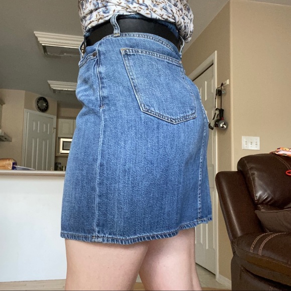 2 for 20 💚 GAP denim skirt 30” - Picture 3 of 7